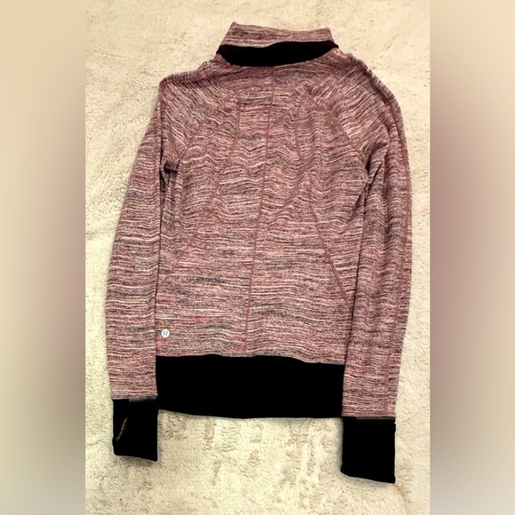 **Lululemon Think Fast Pullover – Size 4 – Heathered Black Herringbone** - Picture 2 of 4